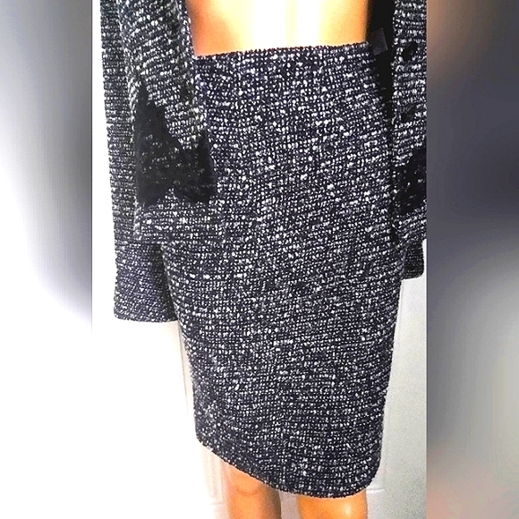 EXQUISITE ESCADA WOOL COTTON BLEND BLACK WHITE TWEED BOUCLE LACE SKIRT SUIT 10/8 - Picture 7 of 10